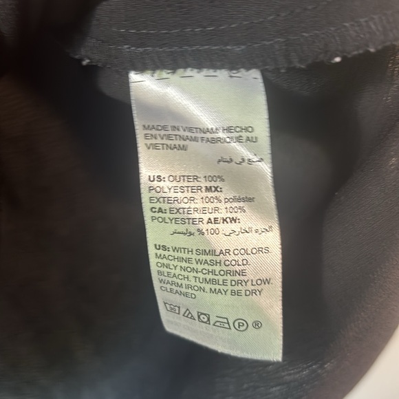 Chicos black sheer georgette blouse in size 1 (8-10) perfect for work or casual - Picture 7 of 9